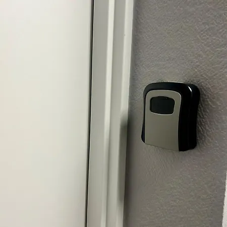 Apartment Black