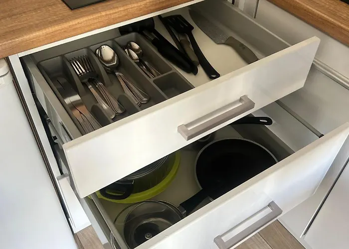 Black Apartment Bromberg